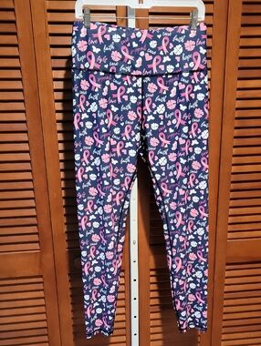PINK RIBBON CANCER AWARENESS WOMEN'S LEGGINGS WITH HEARTS & CLOVERS